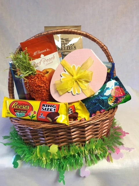 https://www.auntiemgiftbaskets.com/wp-content/uploads/2018/03/Easter-Treats.jpg